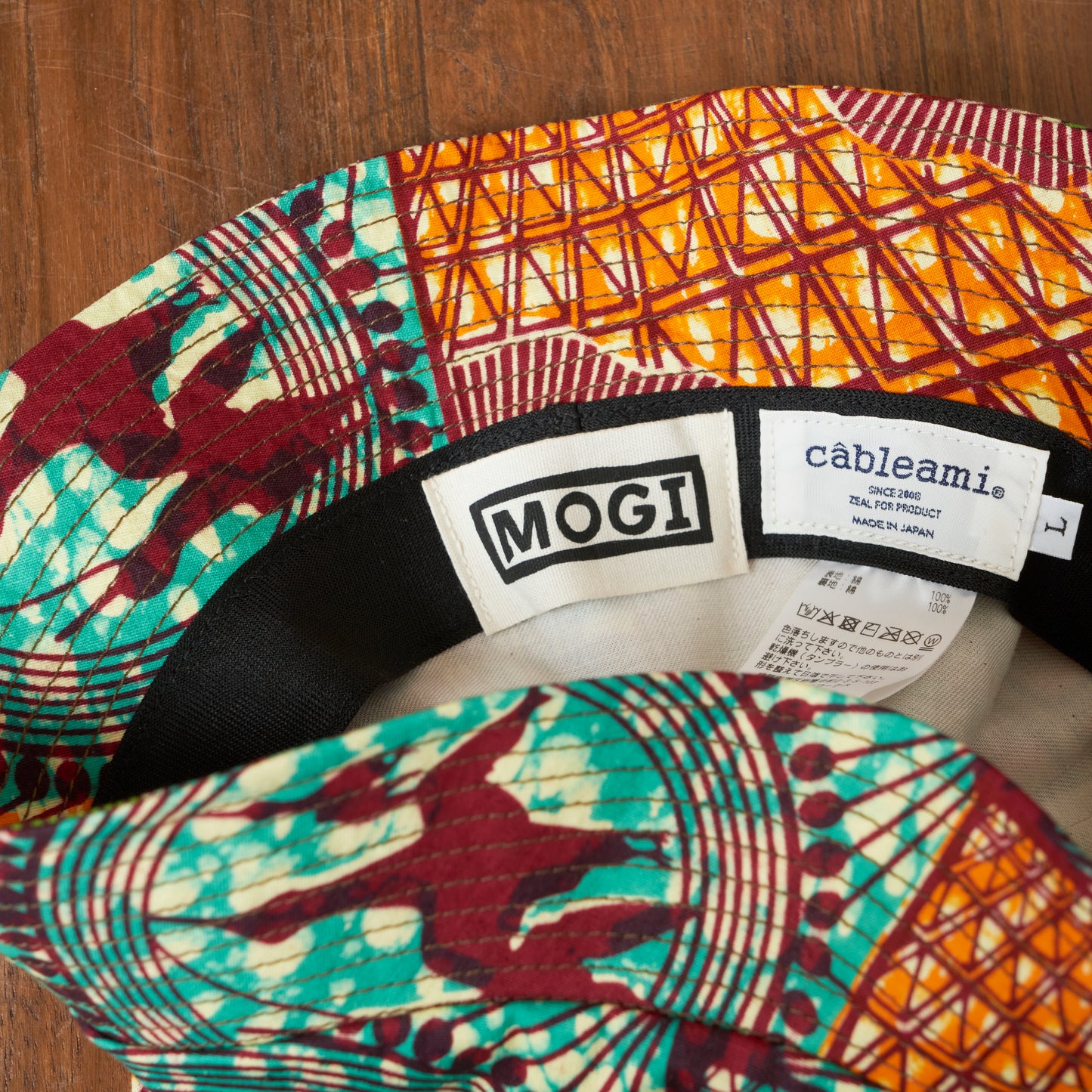 MOGI × cableami / BATIK プリント ハット