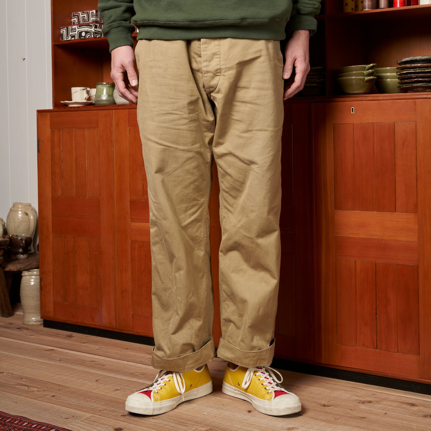 MOGI × NECESSARY or UNNECESSARY / 別注 MOGI 40’s Army Chino Pants / BEIGE