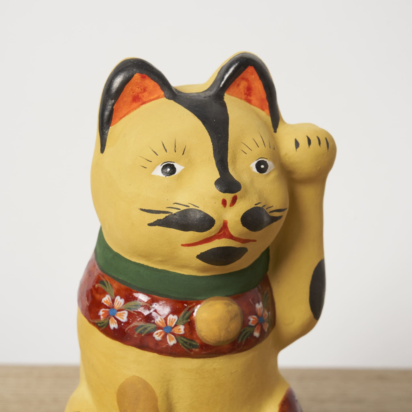 釜猫 招き猫 / 別注 花巻人形