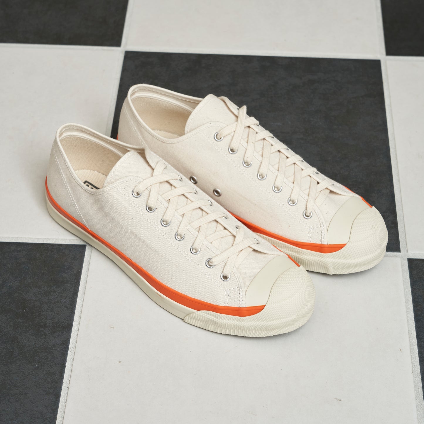 MOGI × moonstar / 別注 WHITEスニーカー(LEMON/ ORANGE)