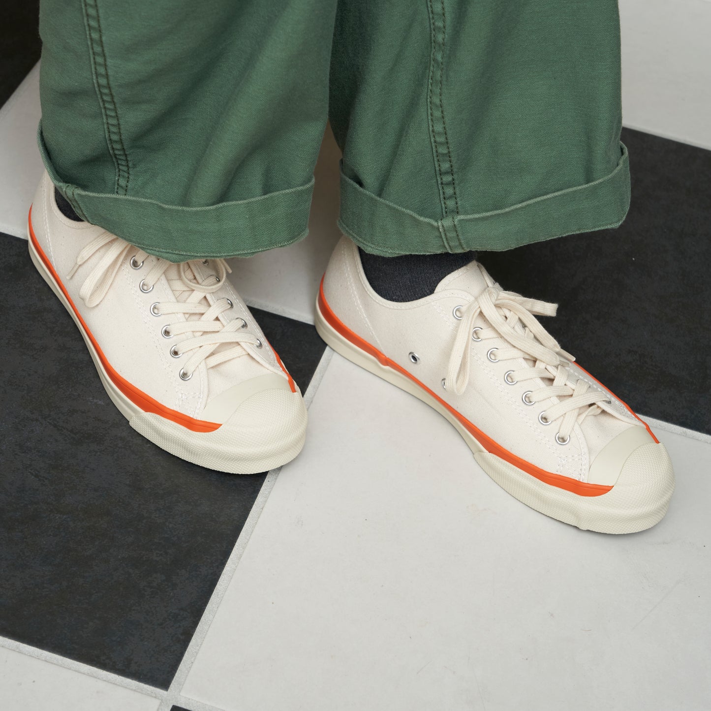 MOGI × moonstar / 別注 WHITEスニーカー(LEMON/ ORANGE)