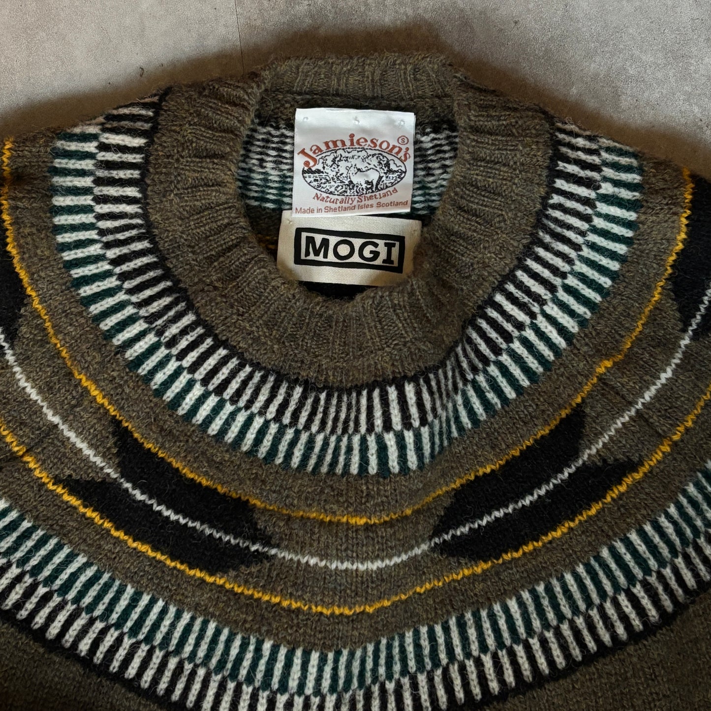 MOGI × JAMIESON'S / MINO CREW SWEATER