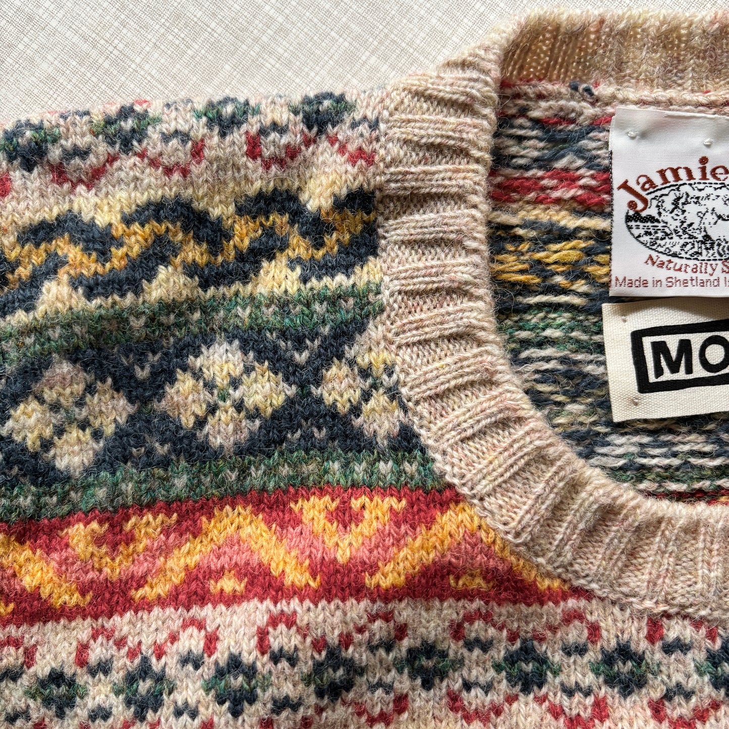 MOGI × JAMIESON'S / MOGI U-NECK VEST FAIRISLE