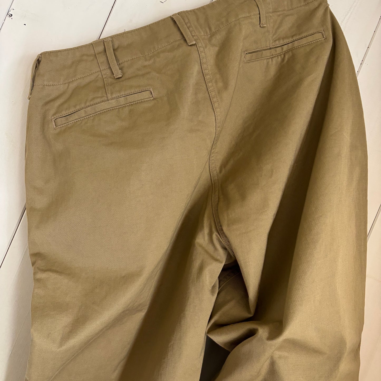 MOGI × NECESSARY or UNNECESSARY / 別注 MOGI 40’s Army Chino Pants / BEIGE